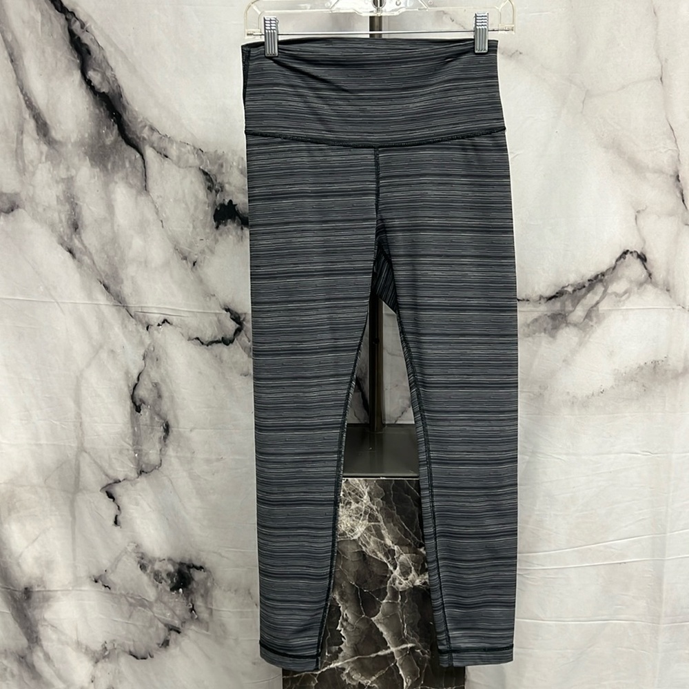 * Lululemon gray workout leggings